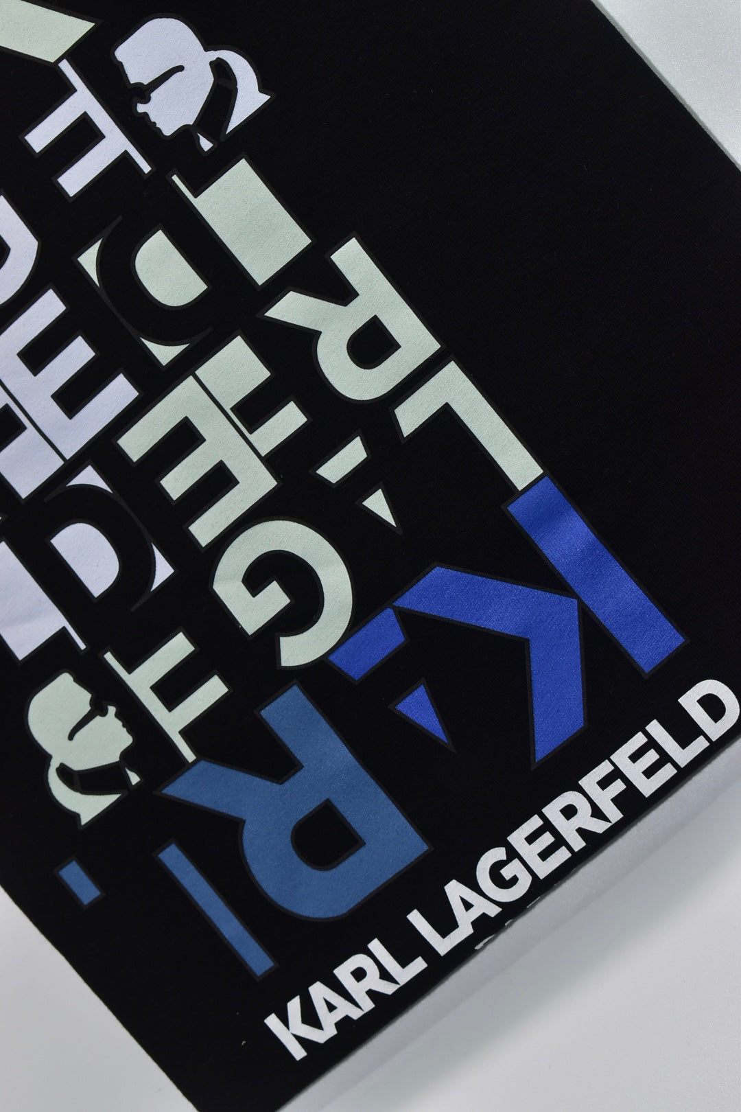 CAMISETA KARL LAGERFELD COLECCION ORIGINAL NEGRO C0133