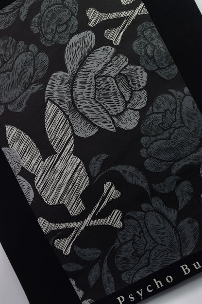 CAMISETA PSYCHO BUNNY COLECCION ORIGINAL NEGRO ESTAMPADO ROSAS GRIS