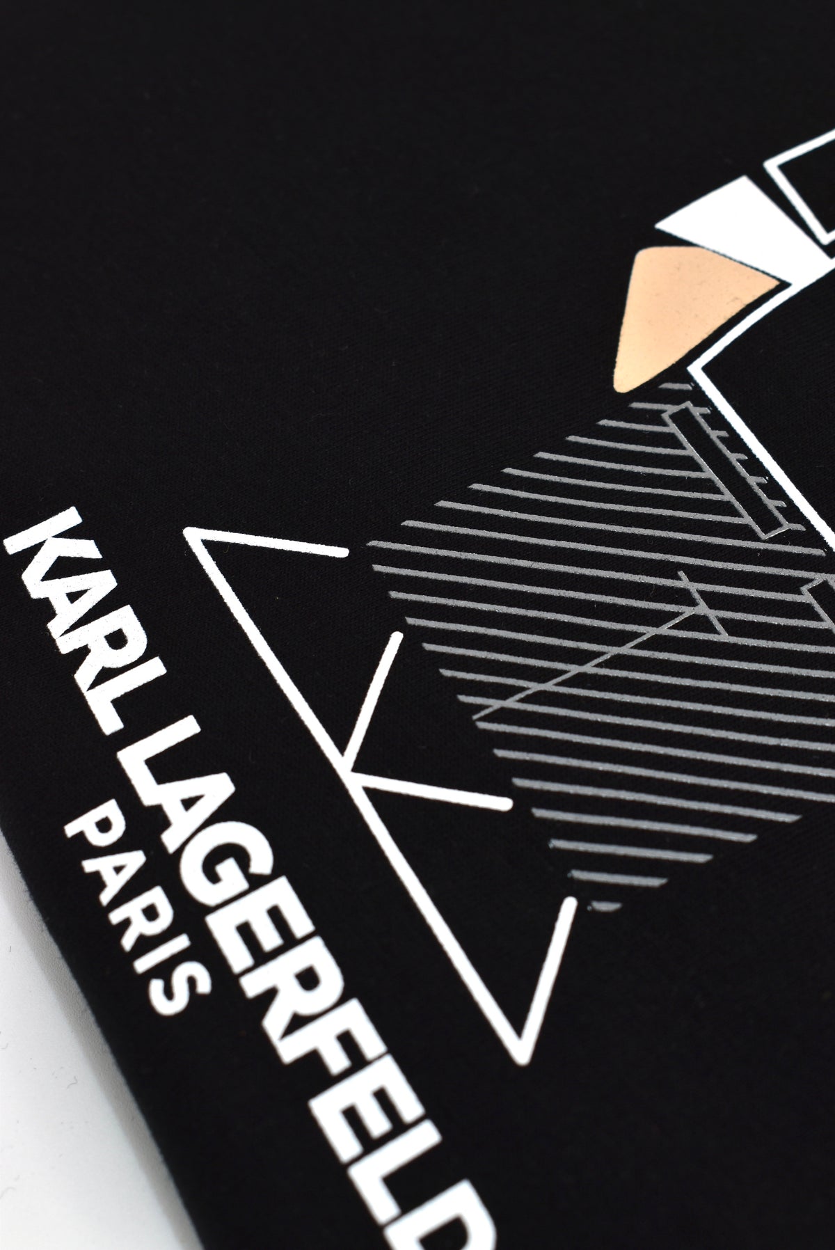 CAMISETA KARL LAGERFELD COLECCION ORIGINAL NEGRO C0154