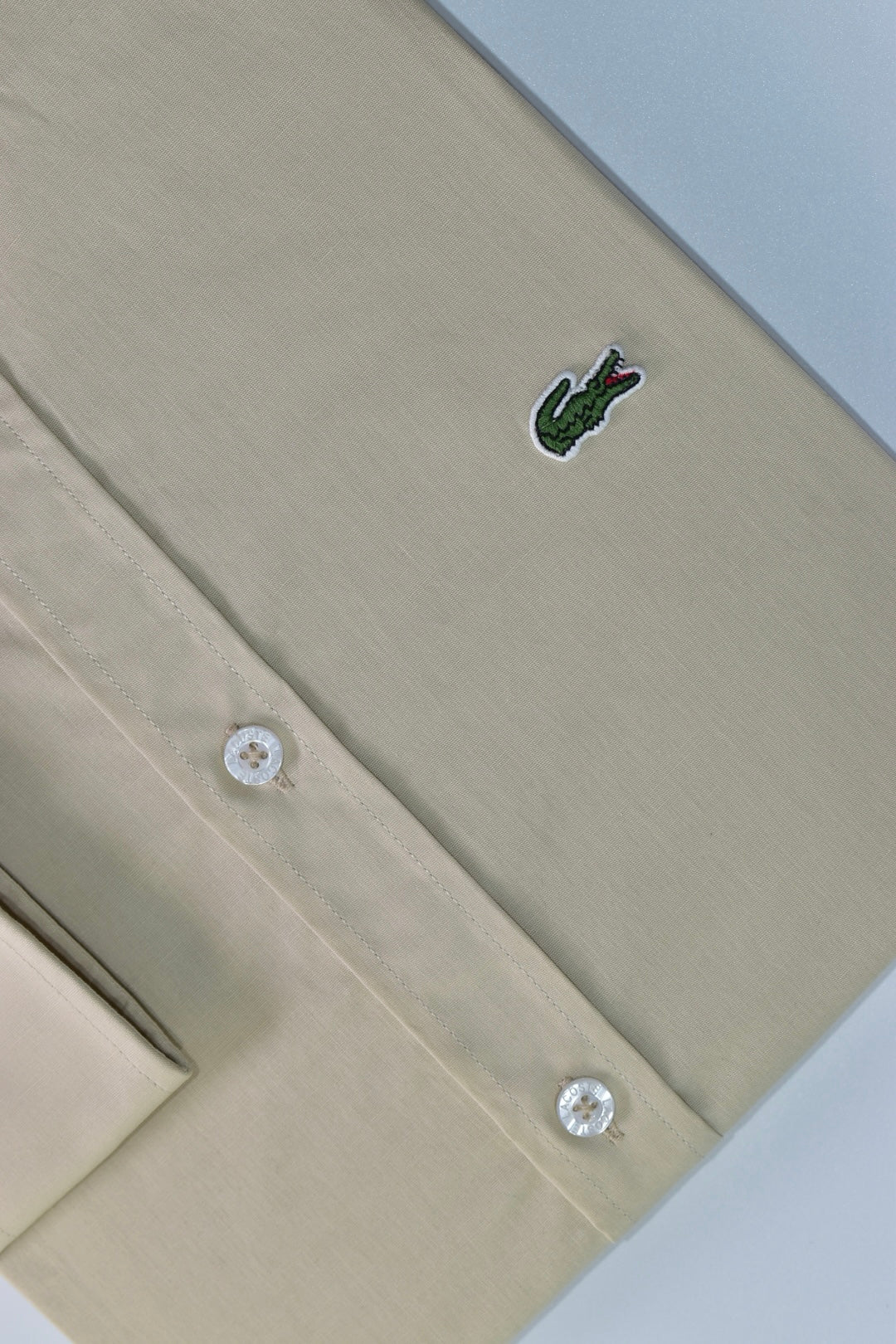 CAMISA MANGA LARGA LACOSTE (LAC) CAFE CLARO